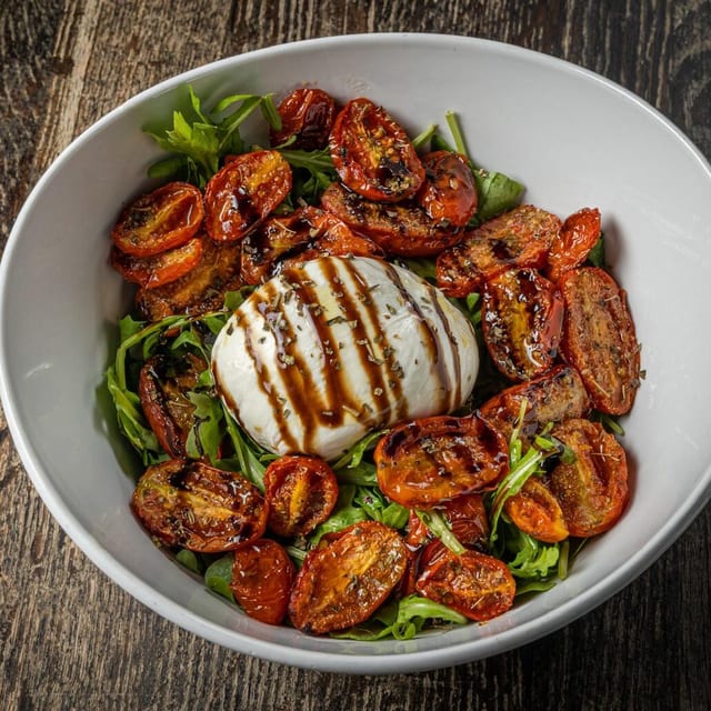 RUSTIC SALAD ( Burrata Cherry tomato Arugula).